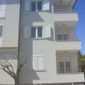L'ulivo Apartment