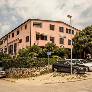  Apartmán Apartments Romano